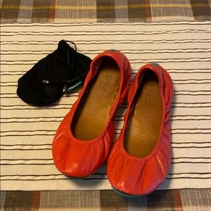Poppy Tieks